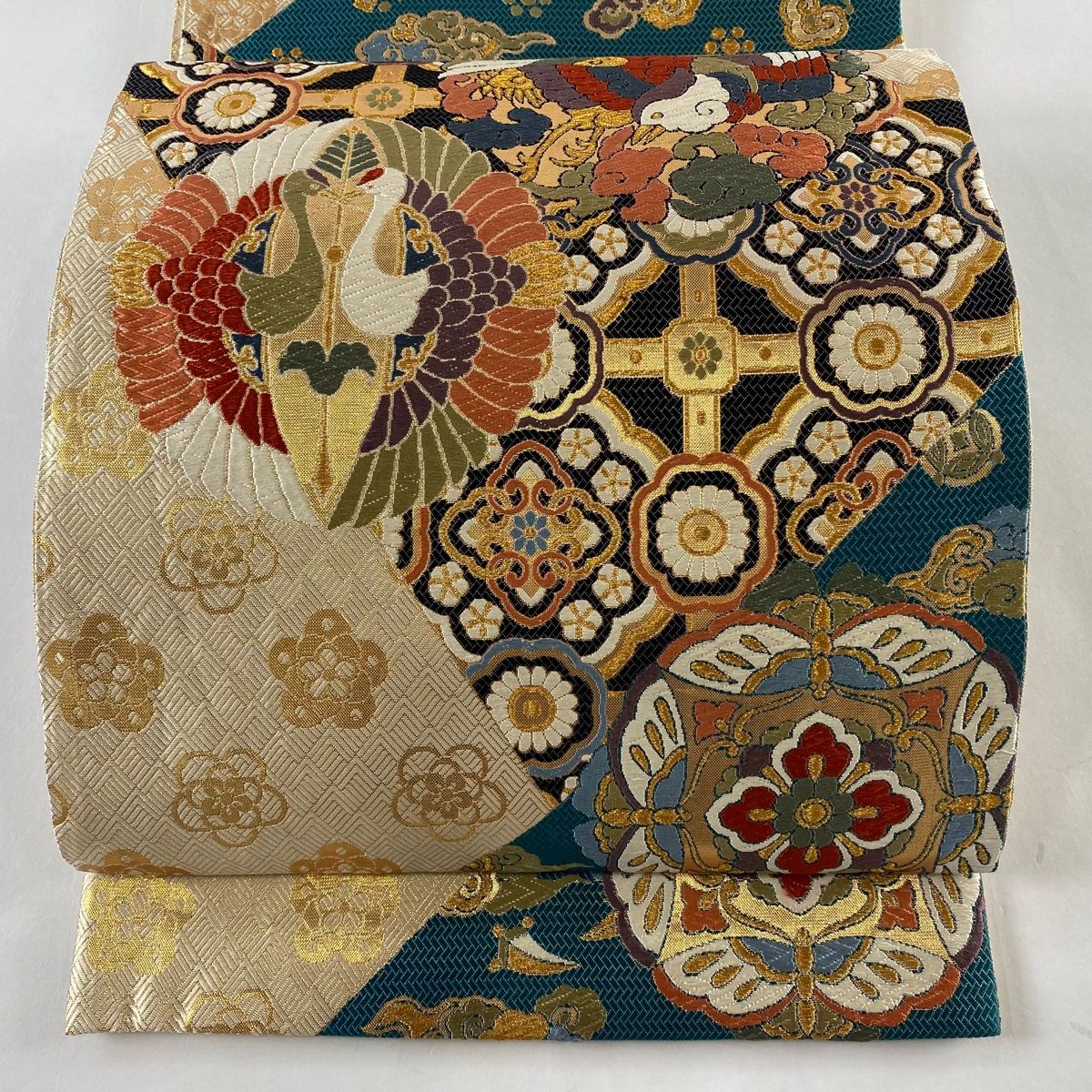 袋帯 美品 秀品 華文 金糸 金色 六通 正絹 【中古】 袋帯 美品 秀品 華文 草花 箔 金糸 金色 六通 正絹 中古