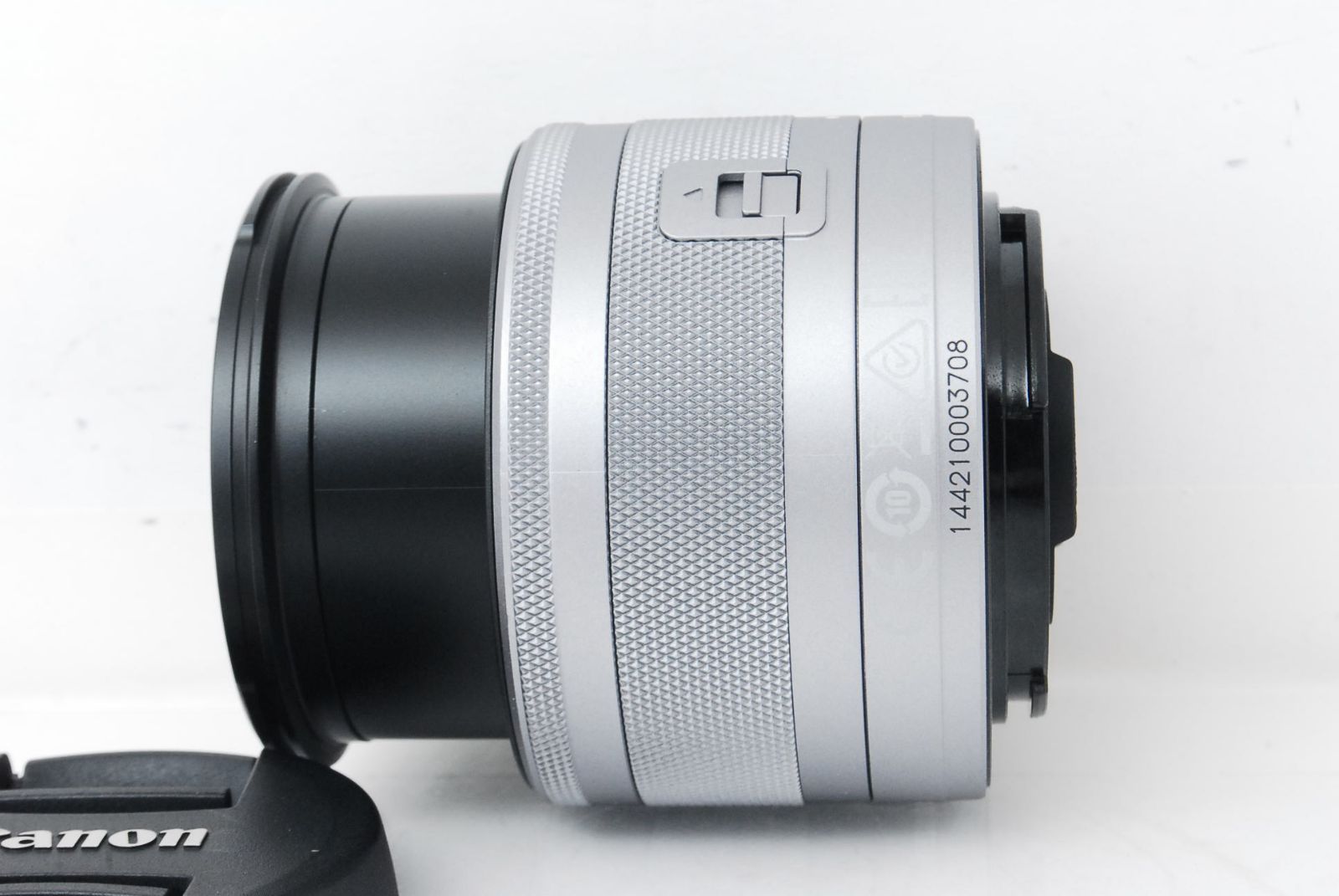  洗練されたオシャレホワイト スマホ転送OK キャノン EOS Kiss M 2 レンズキット ミラーレス一眼 デジタルカメラ