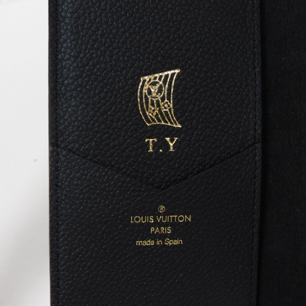 LOUIS VUITTON - LOUIS VUITTON ルイ・ヴィトン iPhone 11 フォリオ 美品 LVロゴ フラワー エンボス ブラック 二つ折り 手帳型 モノグラム アンプラント ノワール スマホケース M69709 LOUIS VUITTON ルイ・ヴィトン iPhone 11 フォリオ 美品 LVロゴ