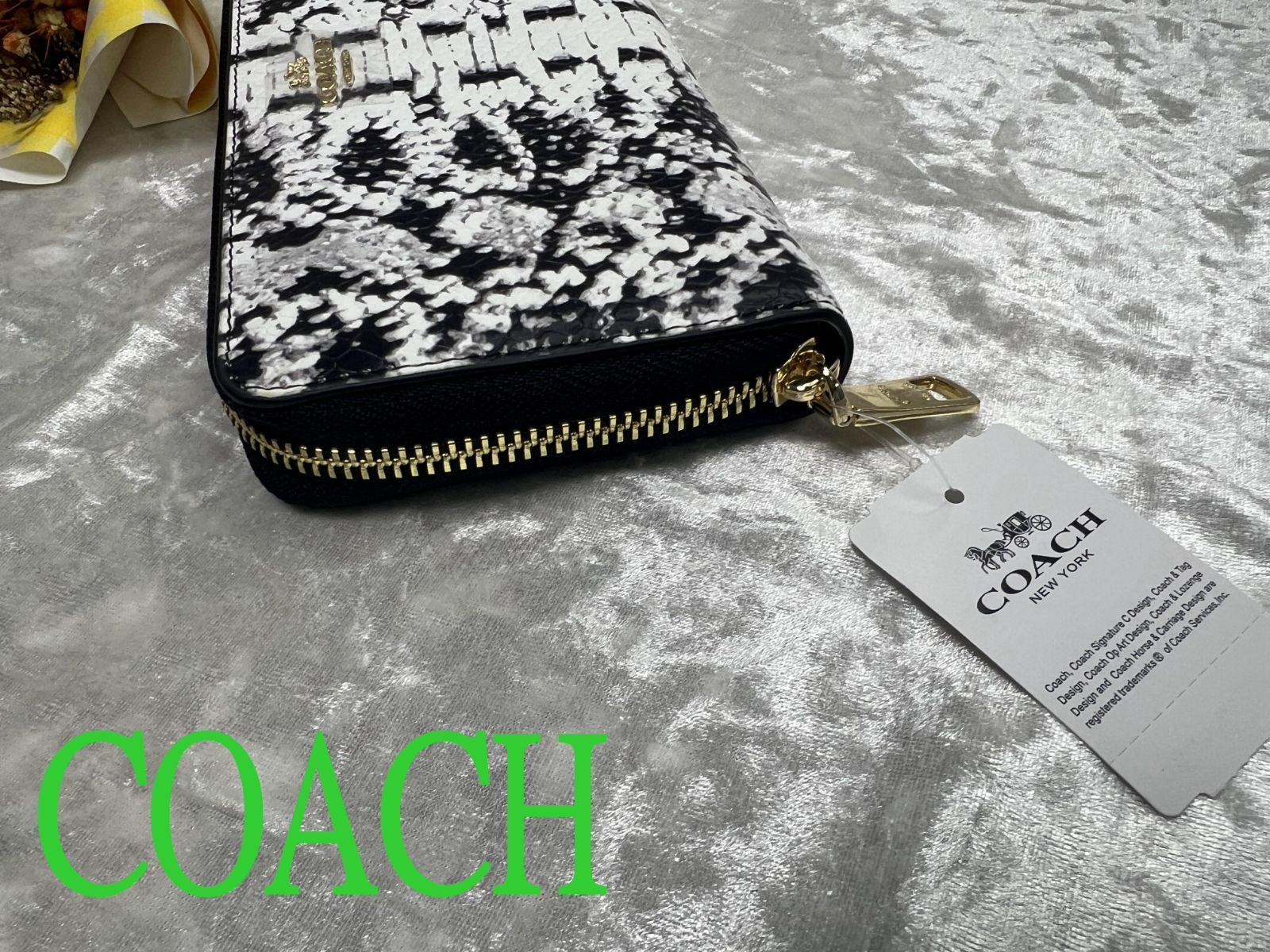 COACH 長財布 コーチ 財布 シグネチャー 蛇柄 スネーク型押し 