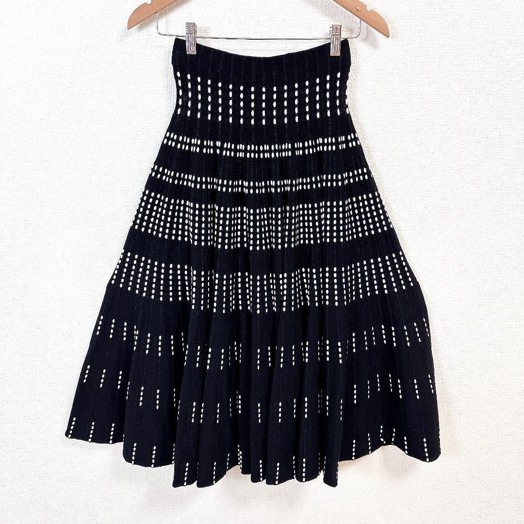 ANTONINOVALENTI per ANAYI 38 ニットプリーツスカート