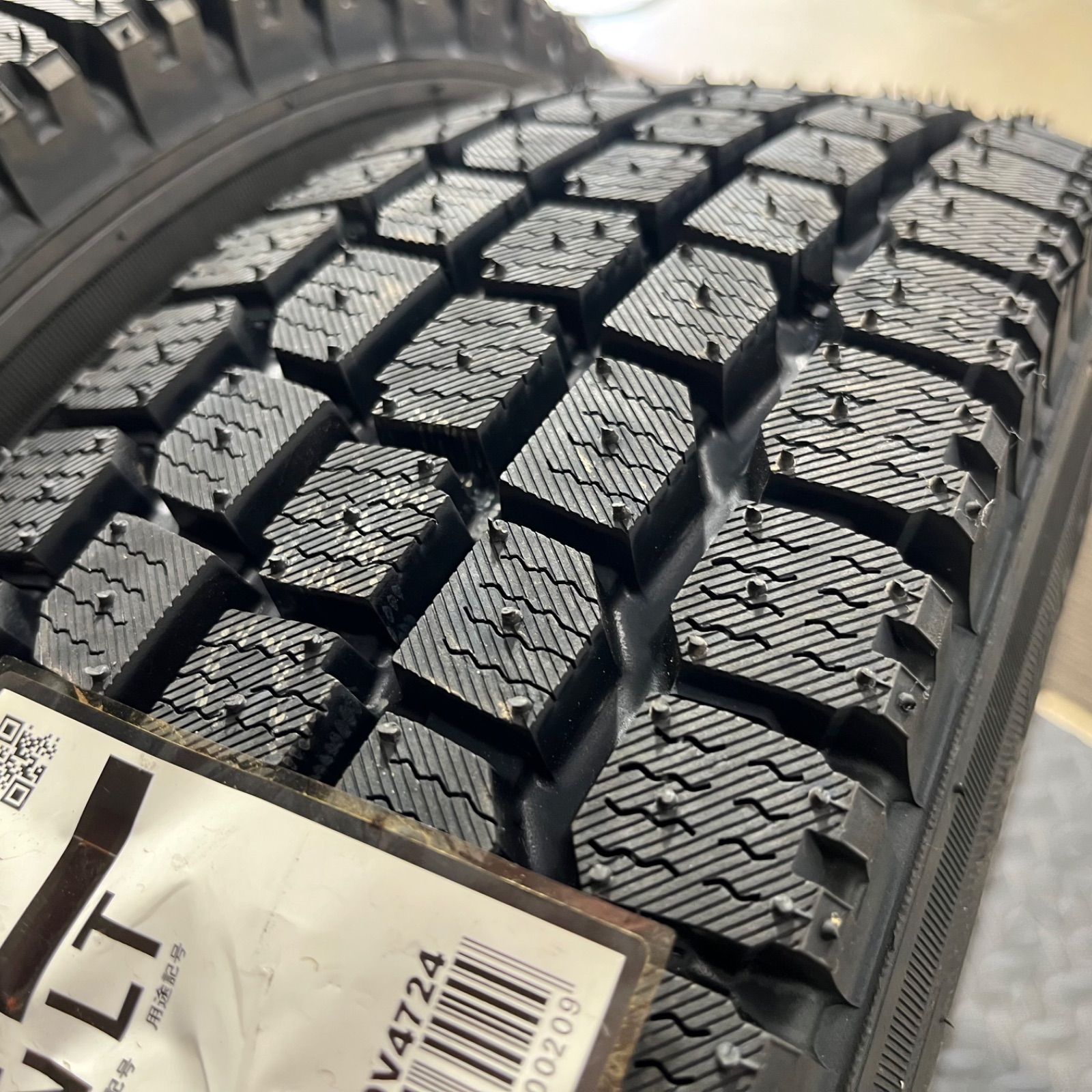 タイヤ 145 80R12 80 78N LT ヨコハマ SY01V スバル サンバー サンバーディアス スタッドレスタイヤ 冬タイヤ WWW_BUZ-MARSEILLE_FR