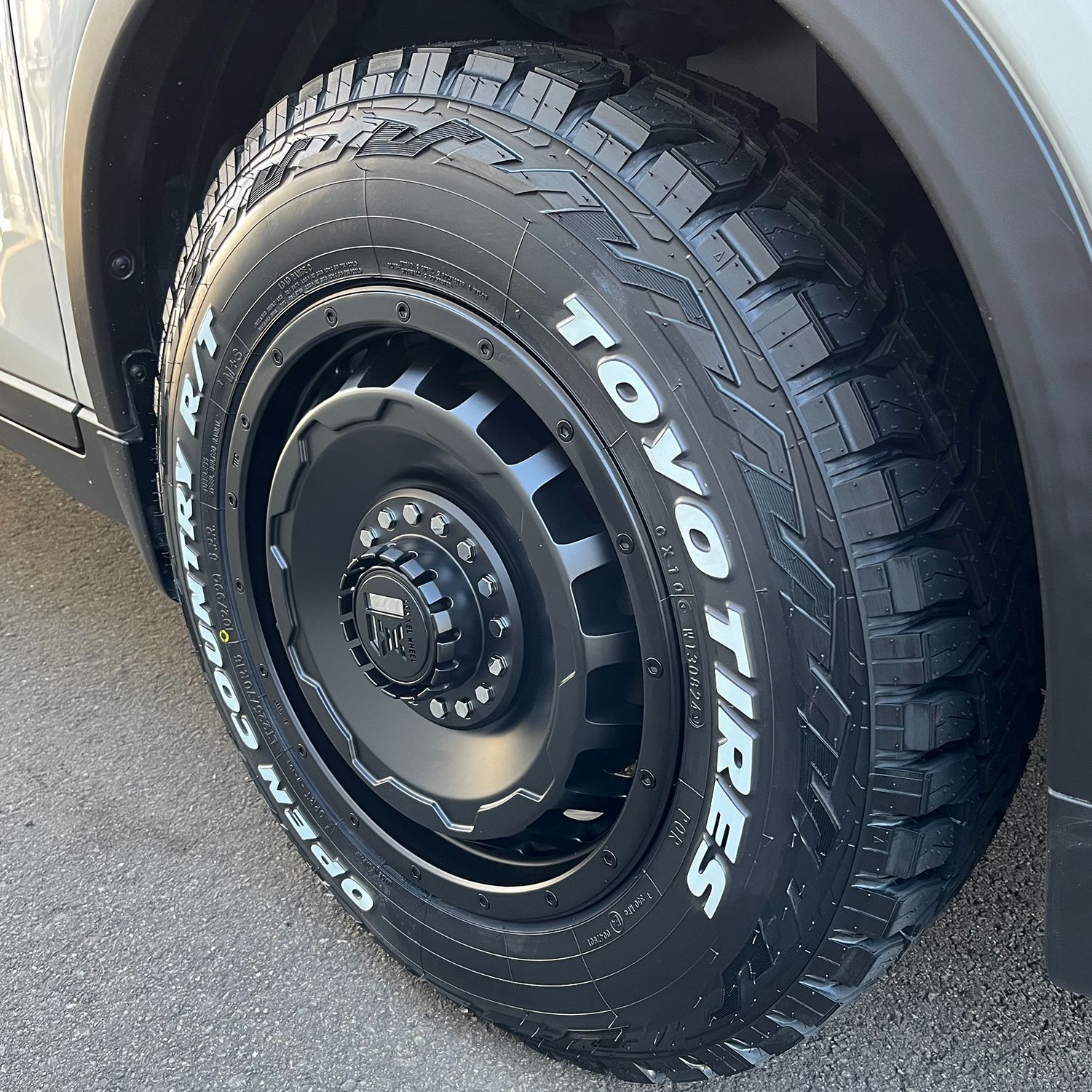 エクストレイル X-TRAIL タイヤホイール4本セット 16インチ TOYO 