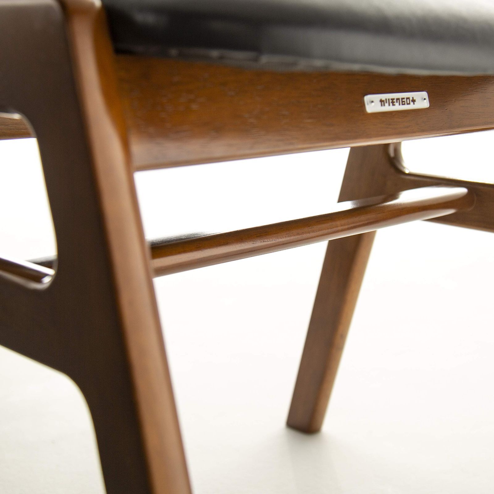 スタッキングスツール スタンダードブラック 【カリモク正規品