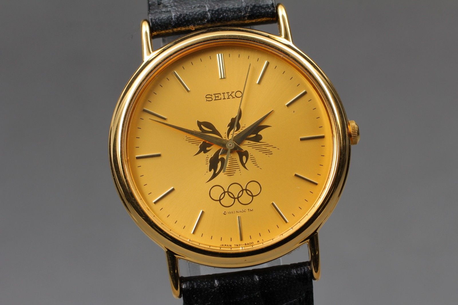 セイコー 1990年製 SEIKO 7N21-8A00 長野オリンピックモデル メンズ 腕時計 ゴールド クオーツ ラウンド 日本製 記念 モデル レザーベルト