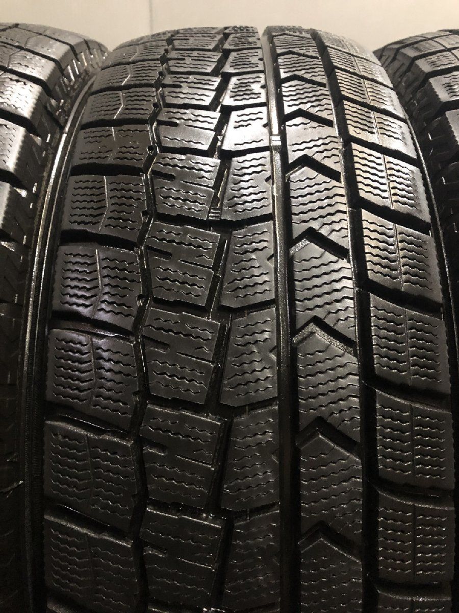 DUNLOP WINTER MAXX WM02 195/65R15 15インチ スタッドレス 4本 23年製 セレナ ヴォクシー プリウス アイシス等　(VTP978)