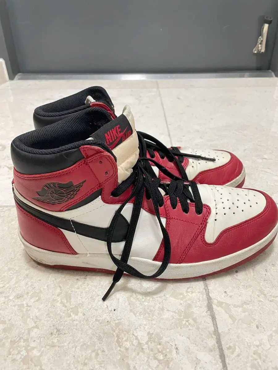 ジョーダン シカゴ・ハイ 270 出品