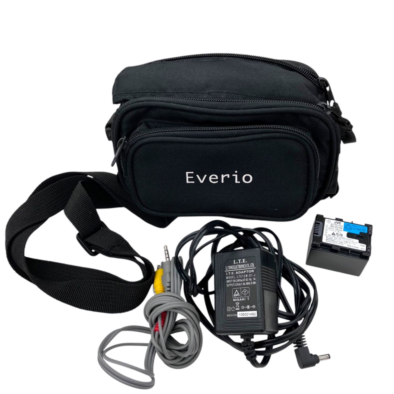 186001 現状品 JVC ジェイブイシー ビデオカメラ GZ-E750-W ホワイト 186001 現状品 JVC ジェイブイシー ビデオカメラ GZ-E750-W ホワイト