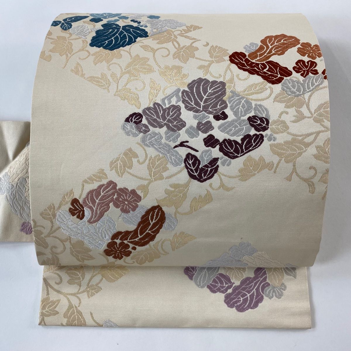 名古屋帯 秀品 草花 箔 クリーム 正絹