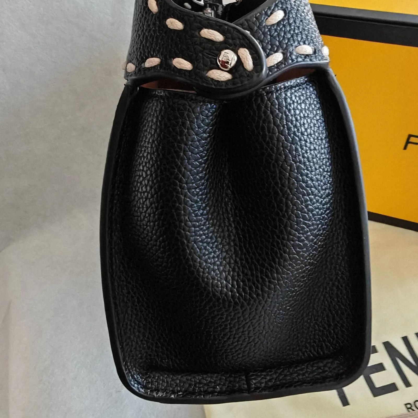 FENDI ピーカブー ミニ 2wayショルダーバッグ ハンドバッグ - メルカリ