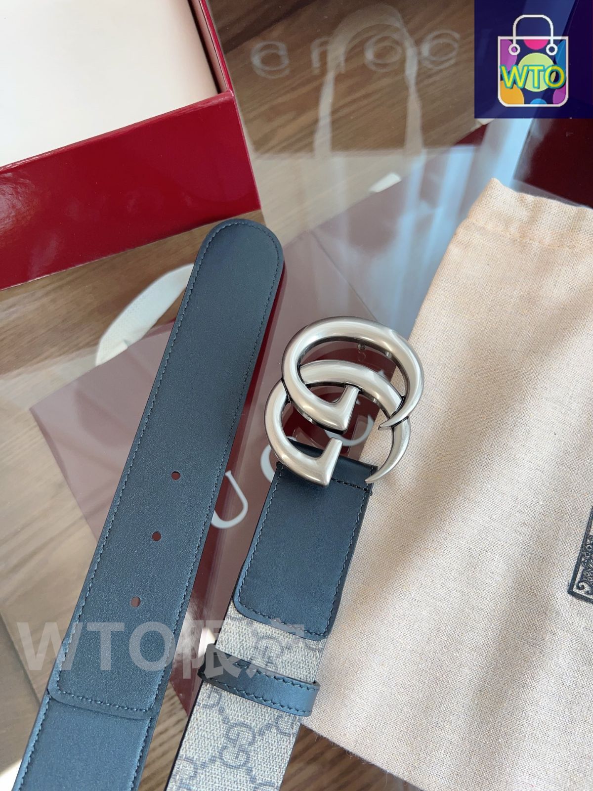 GUCCI ホワイトラバーベルト腕時計 二千円まで値下げ可能 訳あり・裏蓋に小傷あり】グッチ 腕時計 レディース 時計 GUCCI