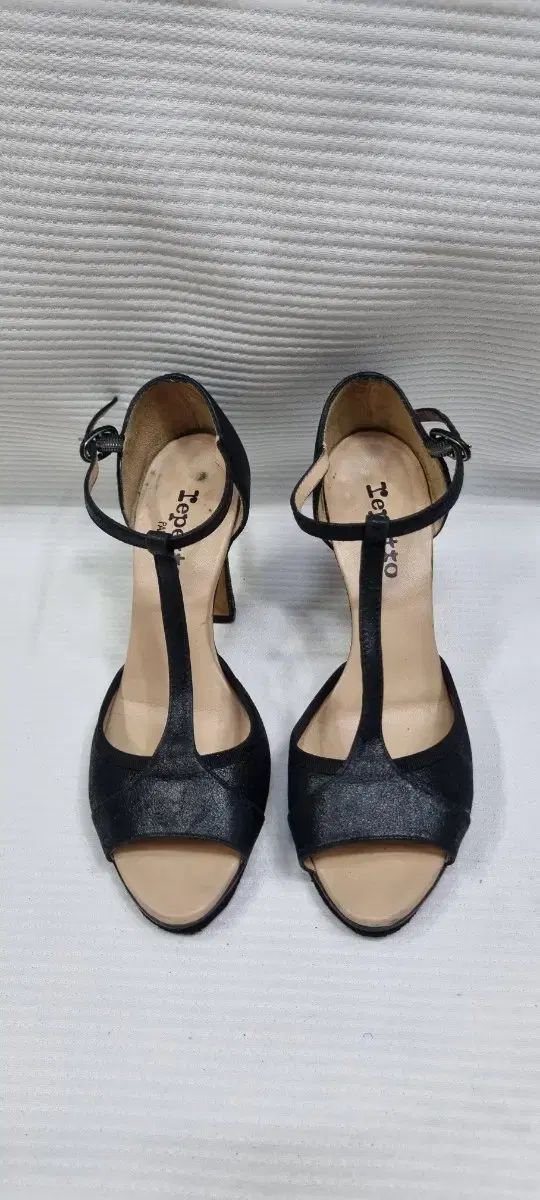 値下げしました。レペット　repetto ワンストラップシューズ38 値下げしました。レペット repetto ワンストラップシューズ38 靴
