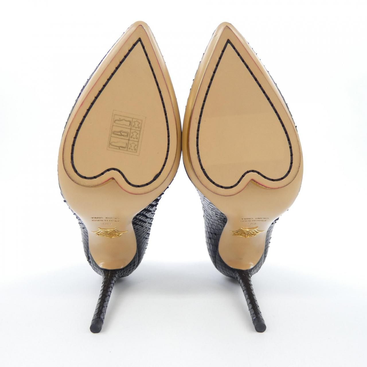 オリンピア CHARLOTTE