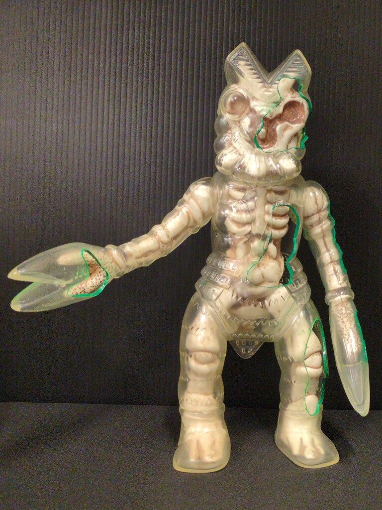 マルサン 世紀の大怪獣 SECRETBASE X-RAY バルタン星人450 内部骨Ver.