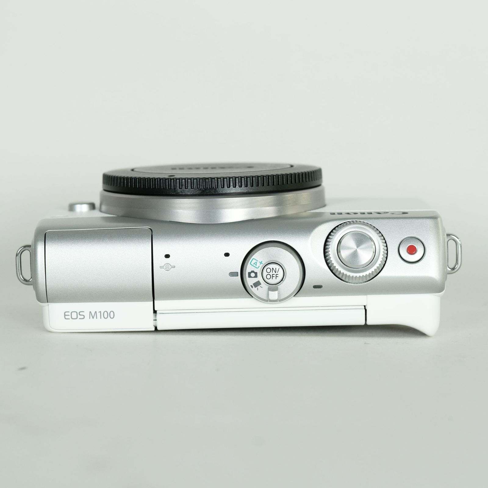 Canon キャノン EOS M100 ホワイト 箱無し　美品 Canon キャノン EOS M100 ホワイト 箱無し 美品 EOS キヤノン ミラー