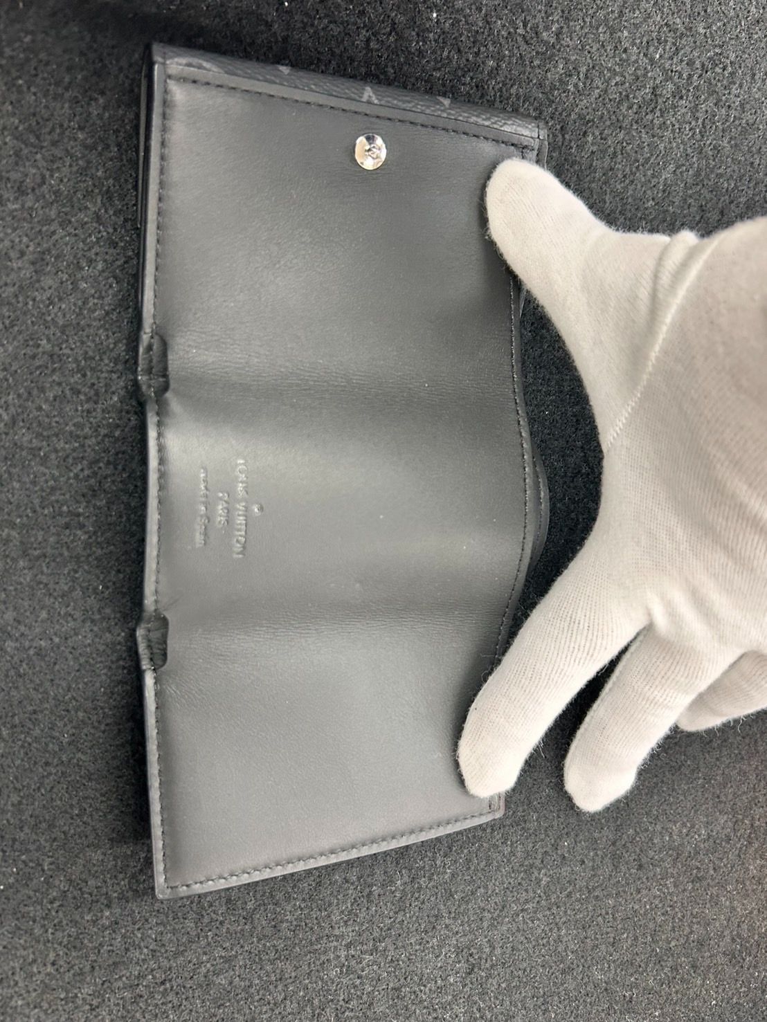 ▽LOUIS VUITTON ディスカバリーコンパクトウォレット M67630 コイン