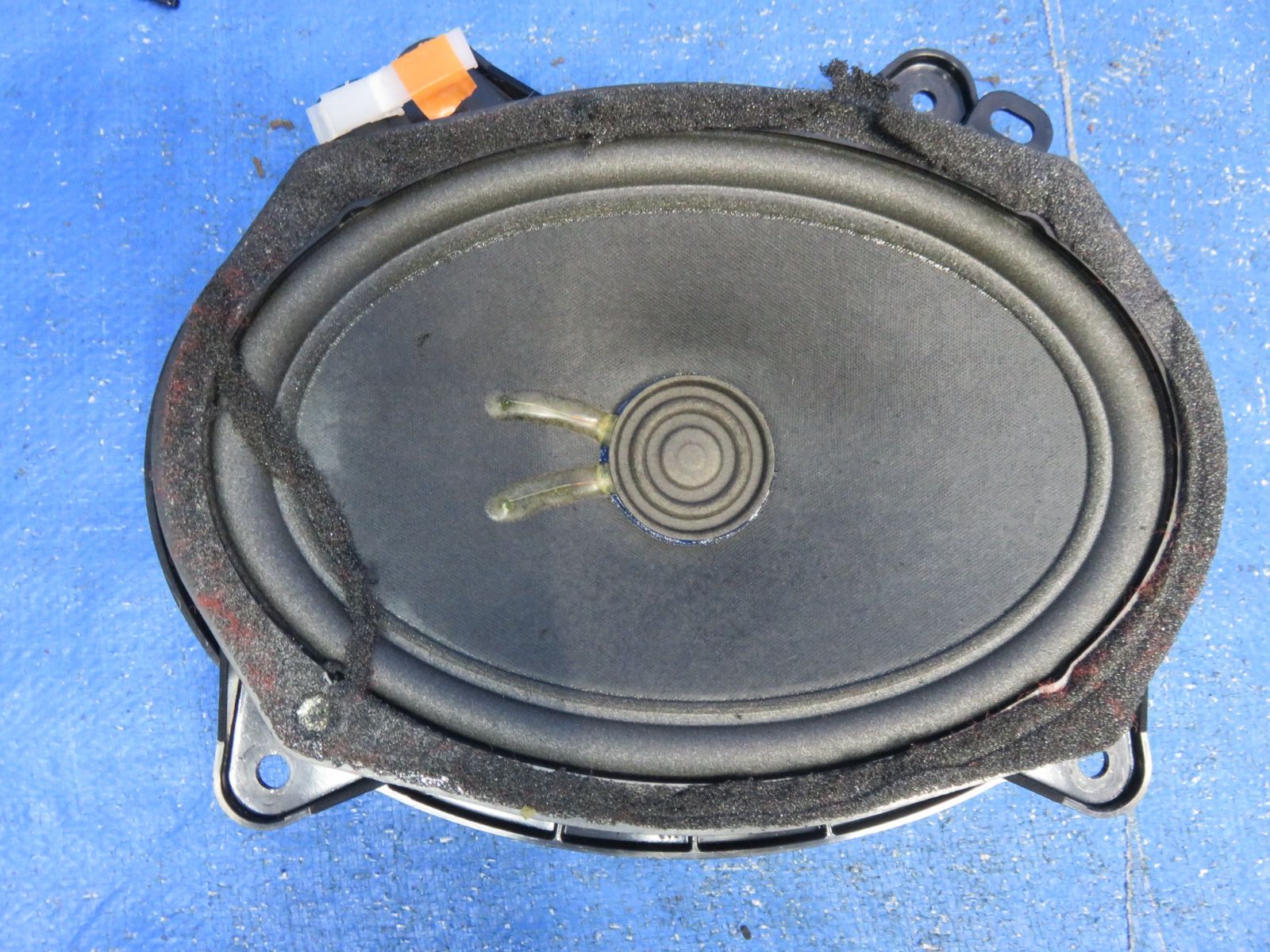 オーディオ スピーカー