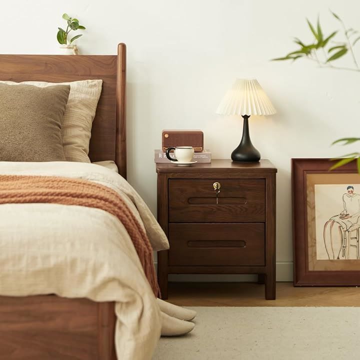 ベッドサイドテーブル