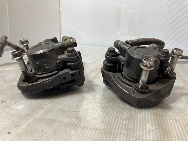 KAWASAKI Z500 KZ500B フロントブレーキキャリパー カワサキ 当時物 (C