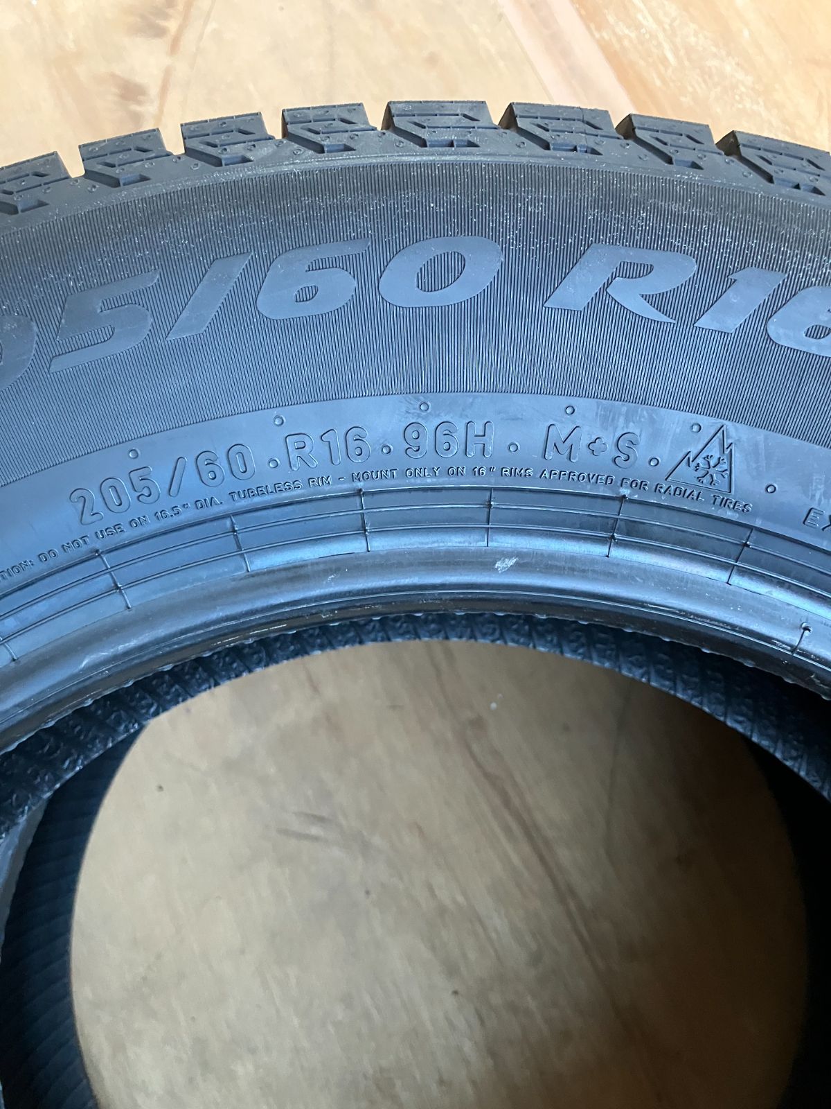 ピレリ 205 60R16 スタッドレス 製 2本セット FFCRYSTALESIA_COM