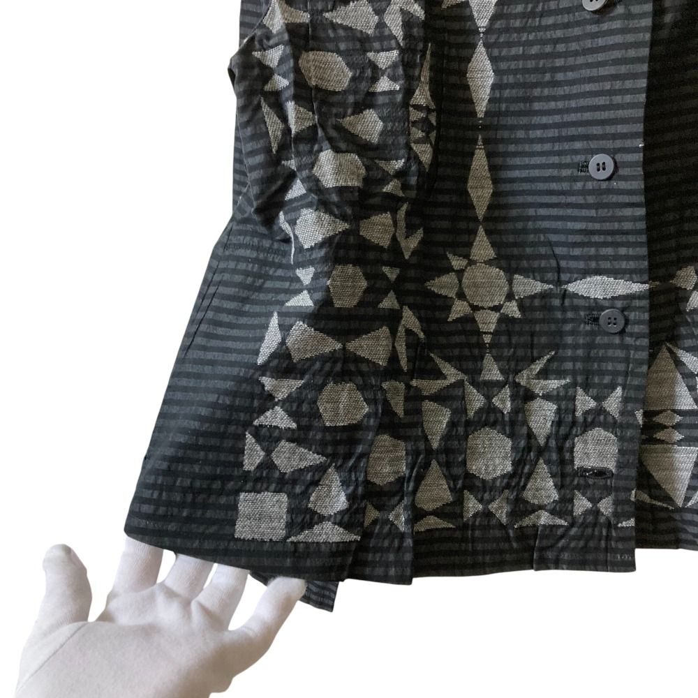 ボーダー ジャガード