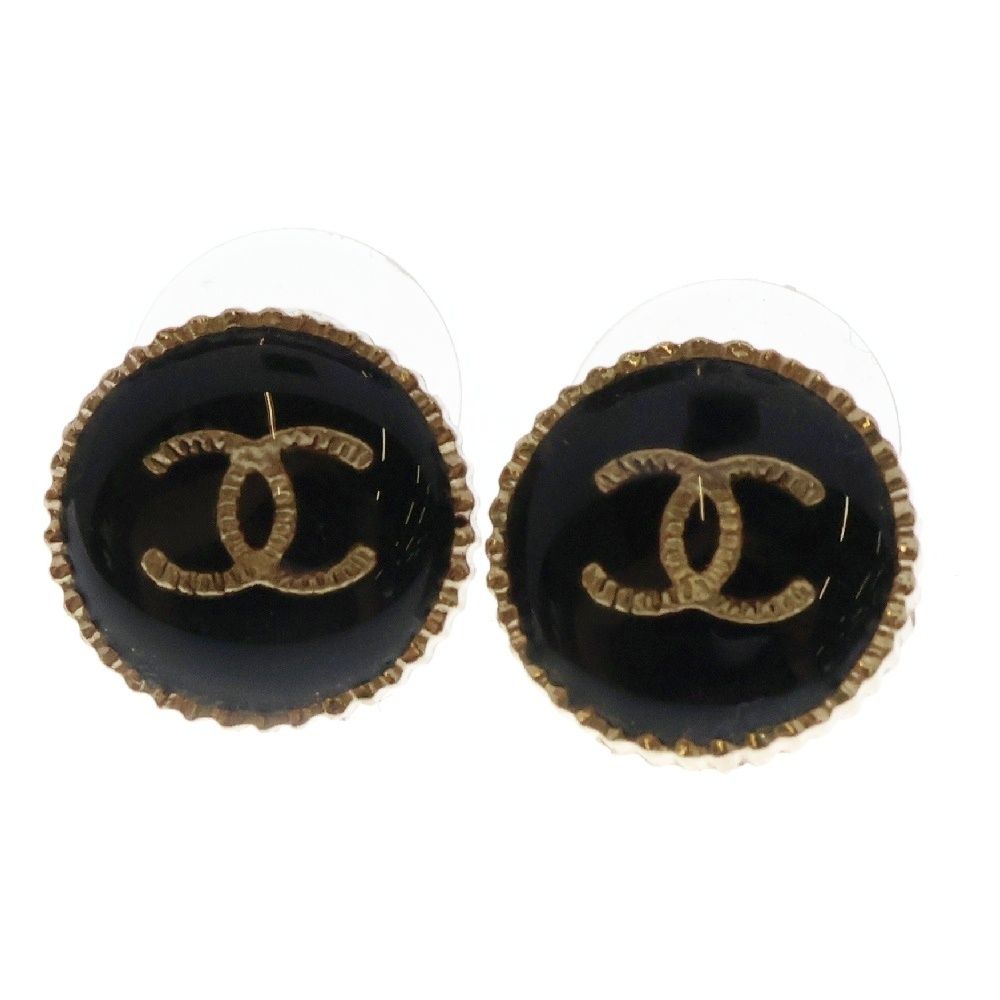 ❤ CHANEL