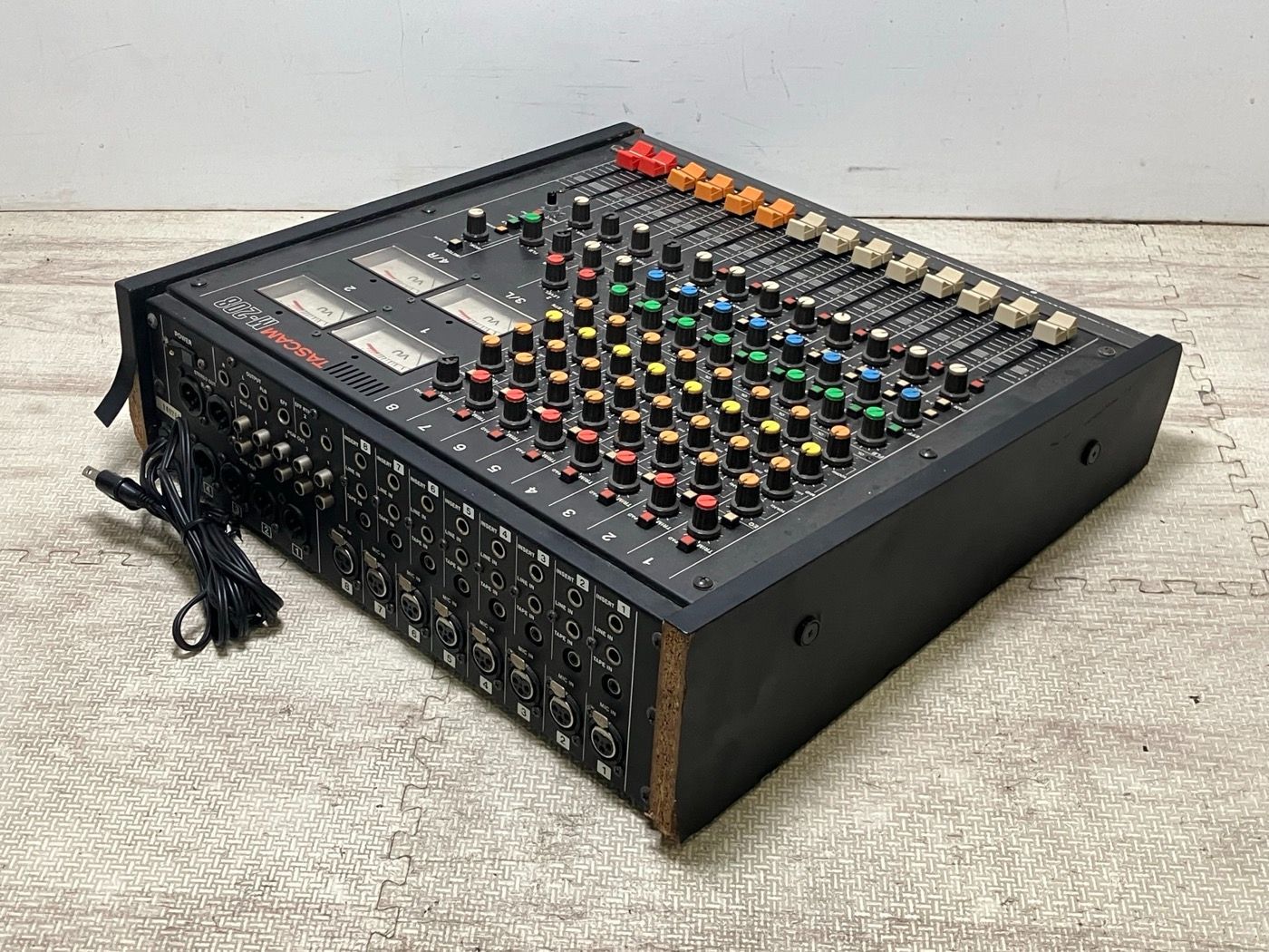 TASCAM M-208 アナログミキサー タスカム ビンテージ TASCAM M-208 アナログミキサー タスカム ビンテージ