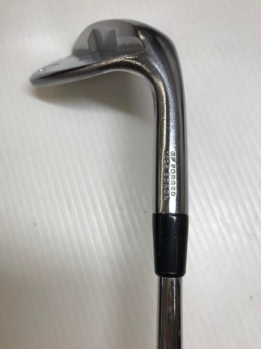 S18
