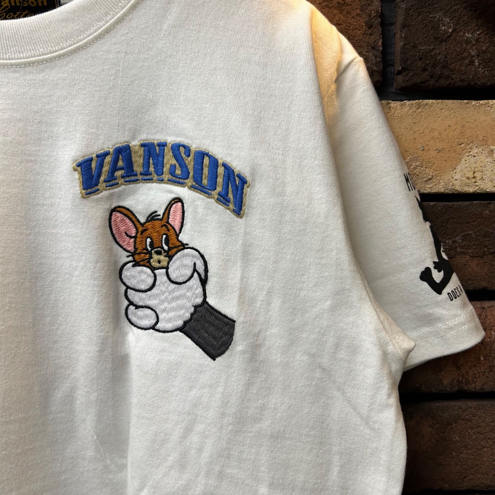 TOM&JERRYコラボ 天竺半袖TEE サークル】VANSON バンソン コラボ トム&ジェリー トムジェリ 半袖Tシャツ バイク バイカー  ツーリング ユニセックス short sleeve 刺繍 TJV-2430 White ホワイト 送料無料 - メルカリ