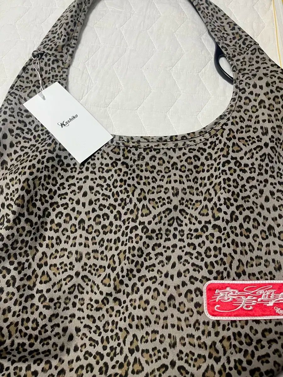 かしこ バッグ kashiko leopard print shoulder ba