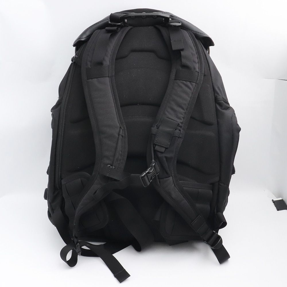 OAKLEY タクティカルフィールドギアバックパック - メルカリ