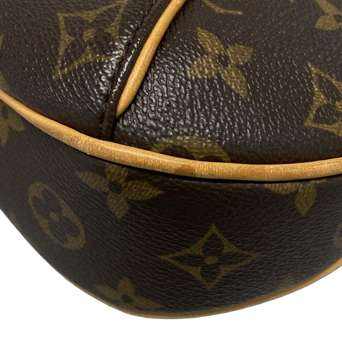 ショルダーバッグ