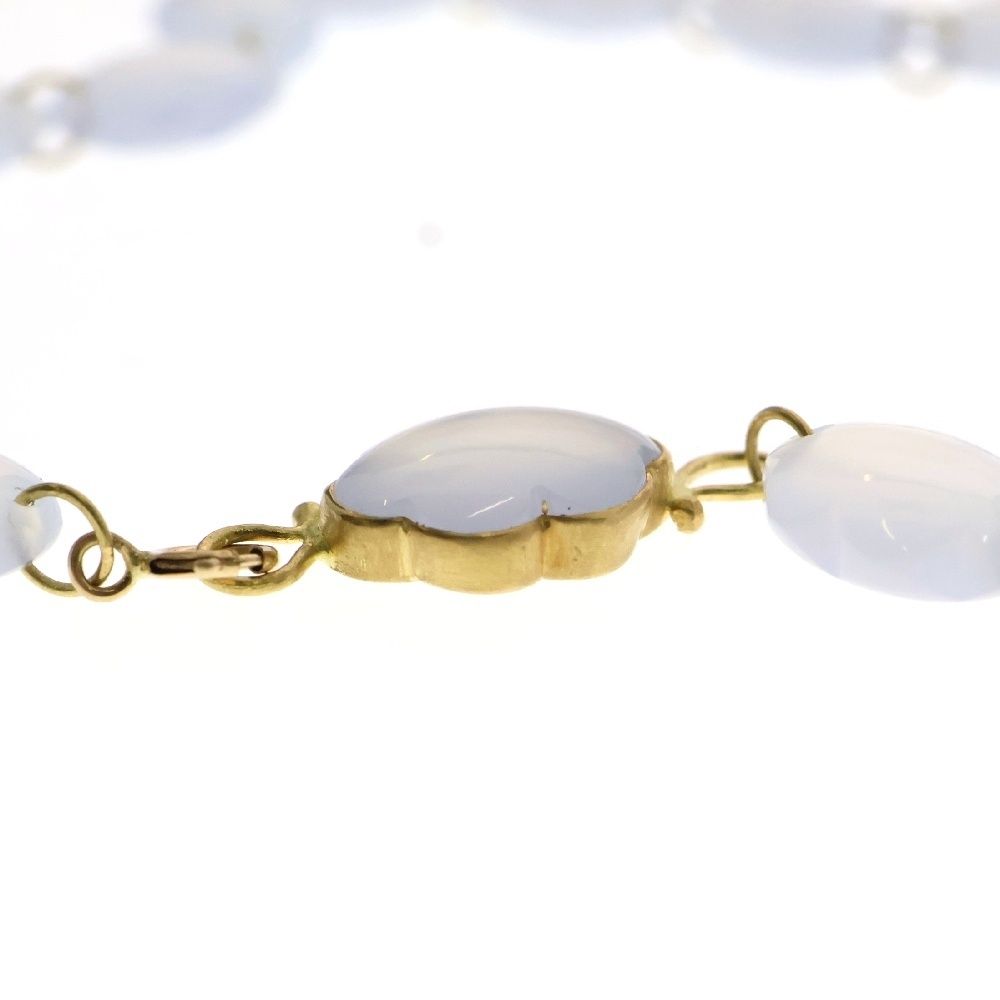 マリーエレーヌドゥタイヤック ペンダントトップ ホワイトカルセドニー