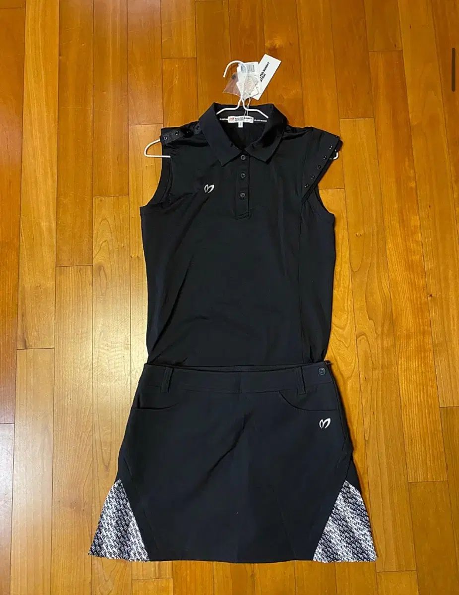 マスターバニー女性用レタリングプリーツスカート 1 （ 27 ー 28 ）