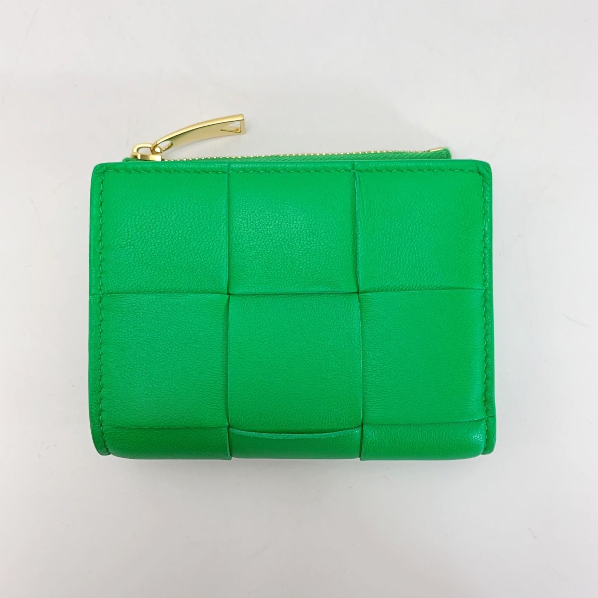 BOTTEGA VENETA ボッテガヴェネタ 財布 マキシイントレチャート スモールカセットコンパクトウォレット パキラートグリーン