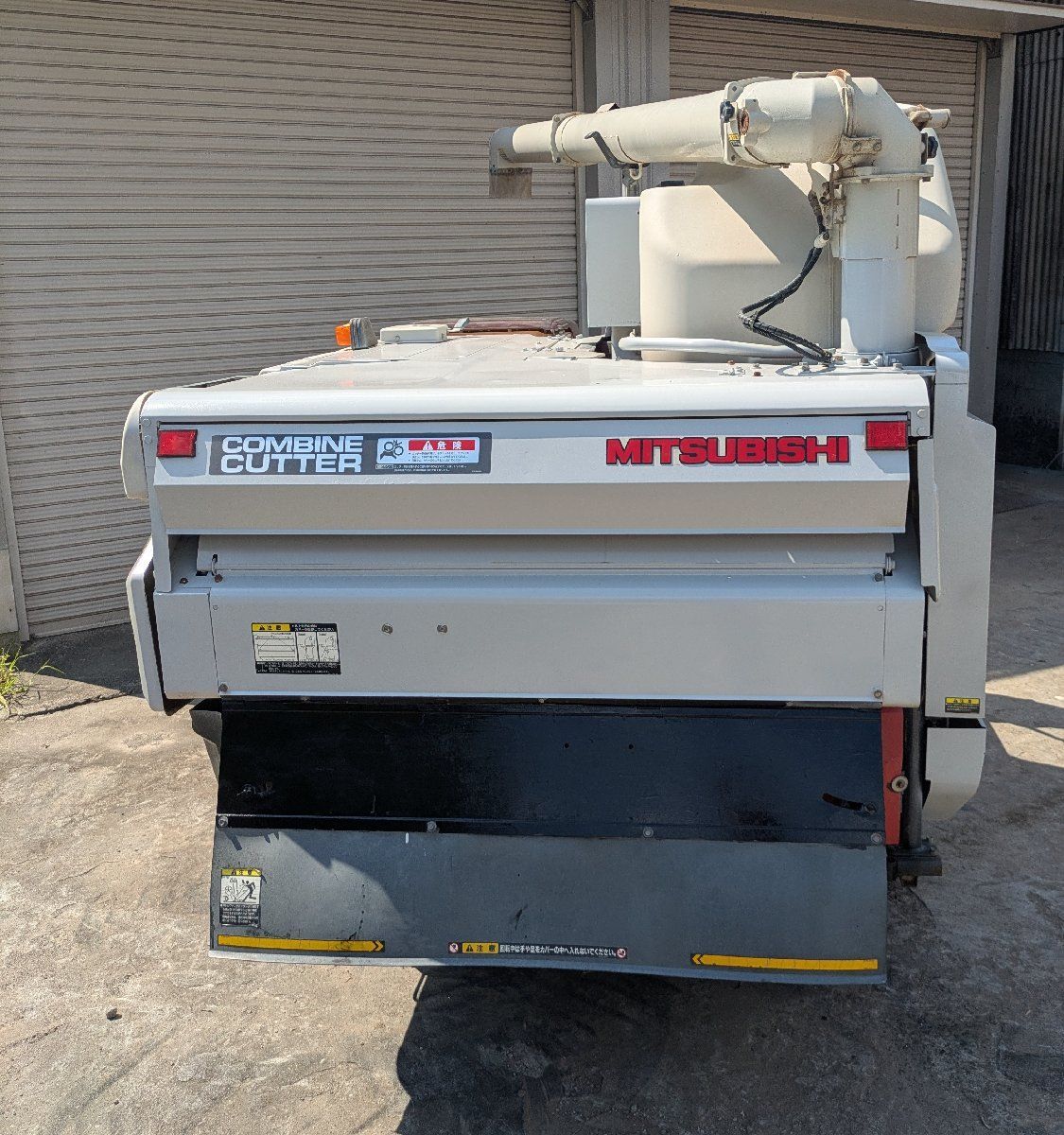 三菱 ２条刈り ディーゼルエンジンコンバインVM6 鹿児島発 三菱 2条刈り ディーゼルエンジンコンバインVM6 送料別