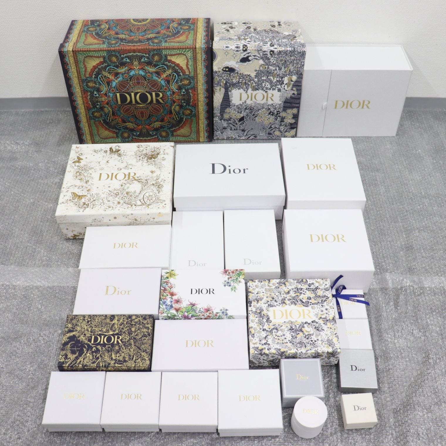 ITP8VP3PKA4Z Dior ディオール BOX 空き箱 ショッパー 純正 紙袋