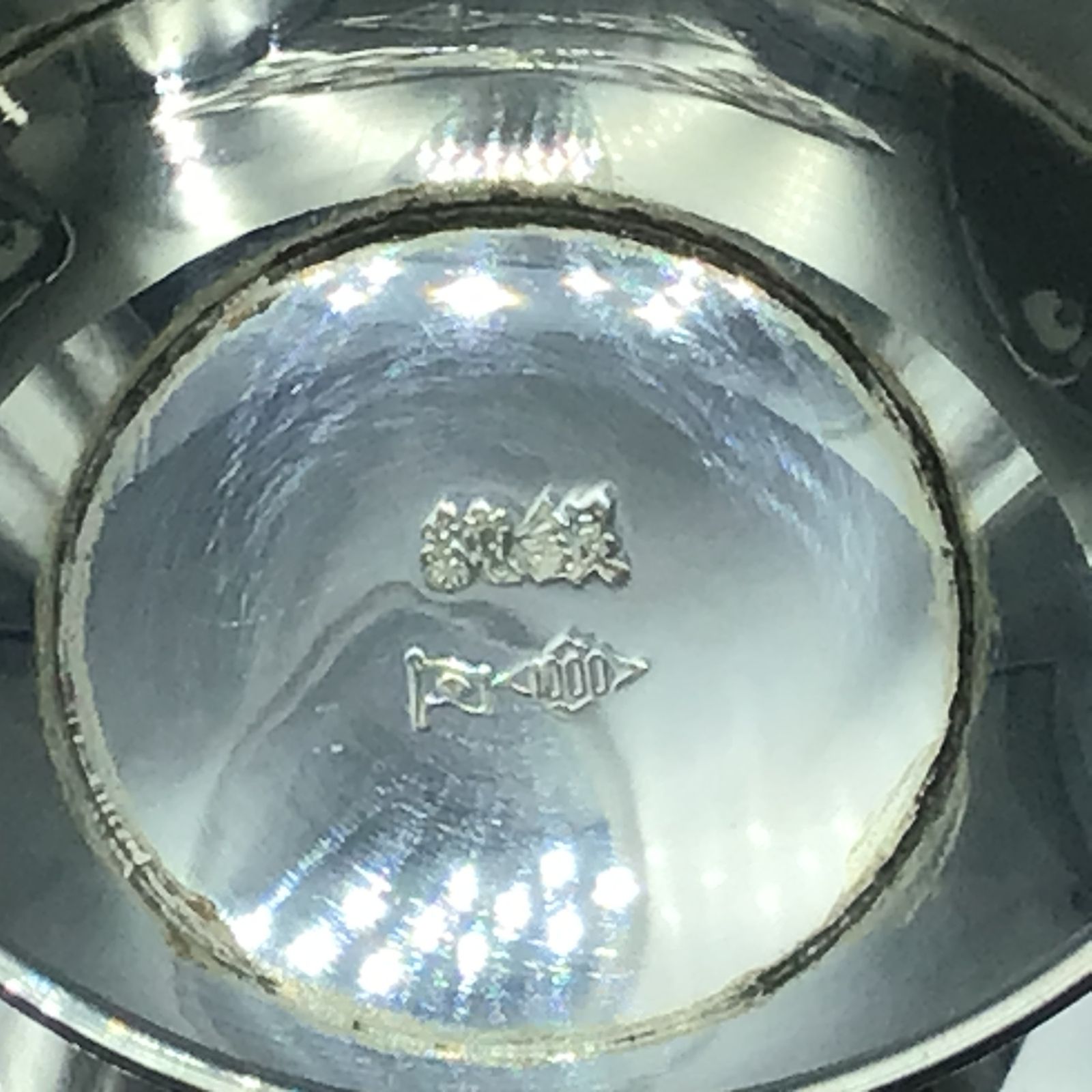9263 純銀 銀杯 64.4g 木箱入り ホールマーク有り 記念品 工芸品