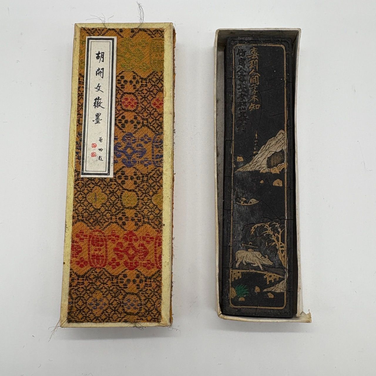 【専用】中国墨 古墨 大好山水 油烟一〇一 上海墨厰出品 固形墨 唐墨 書道 専用】中国墨 古墨 大好山水 油烟一〇一 上海墨厰出品 固形