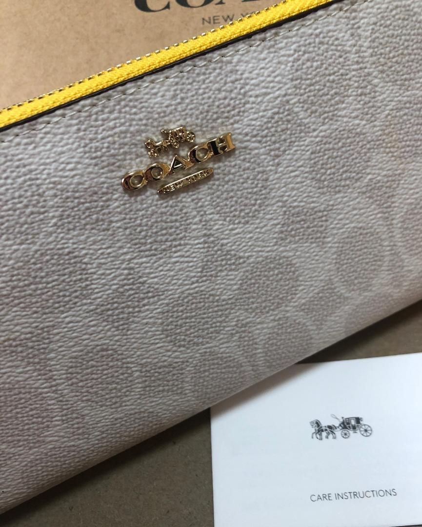 COACH 新品 ホワイト 長財布 レディース コーチ 小物 白 財布 J02-