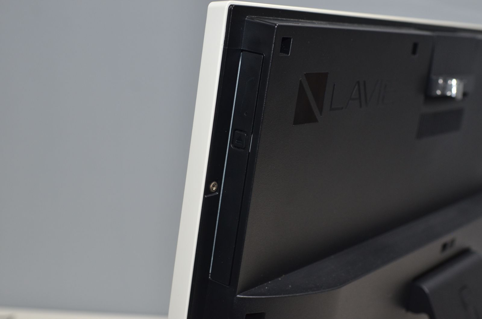 1回着用 一体型パソコン NEC DA700 H Windows11 office core i7-7500U 爆速SSD512GB メモリ8GB 23.8インチ DVDマルチ テレビ機能 【激安通販】