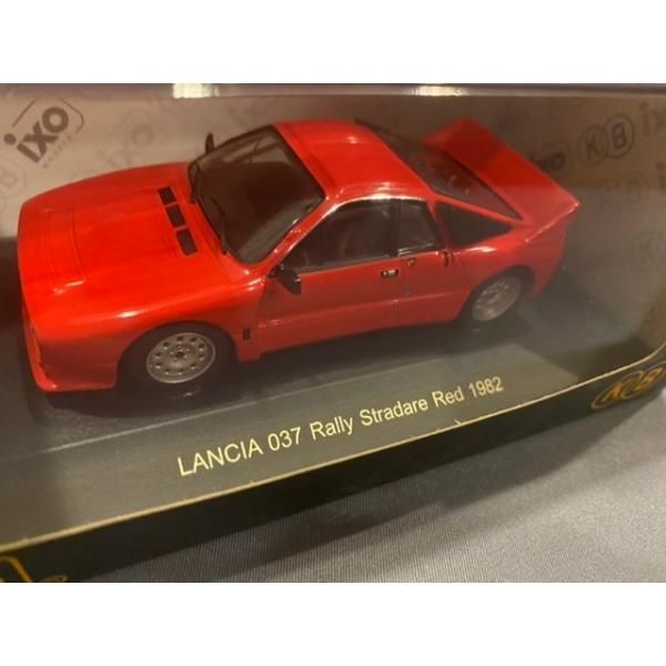 ixo Models Lancia 037ミニカー レッド Lancia 037 Rally Stradare Red 1982 色：RED メーカー：ixo 新品未