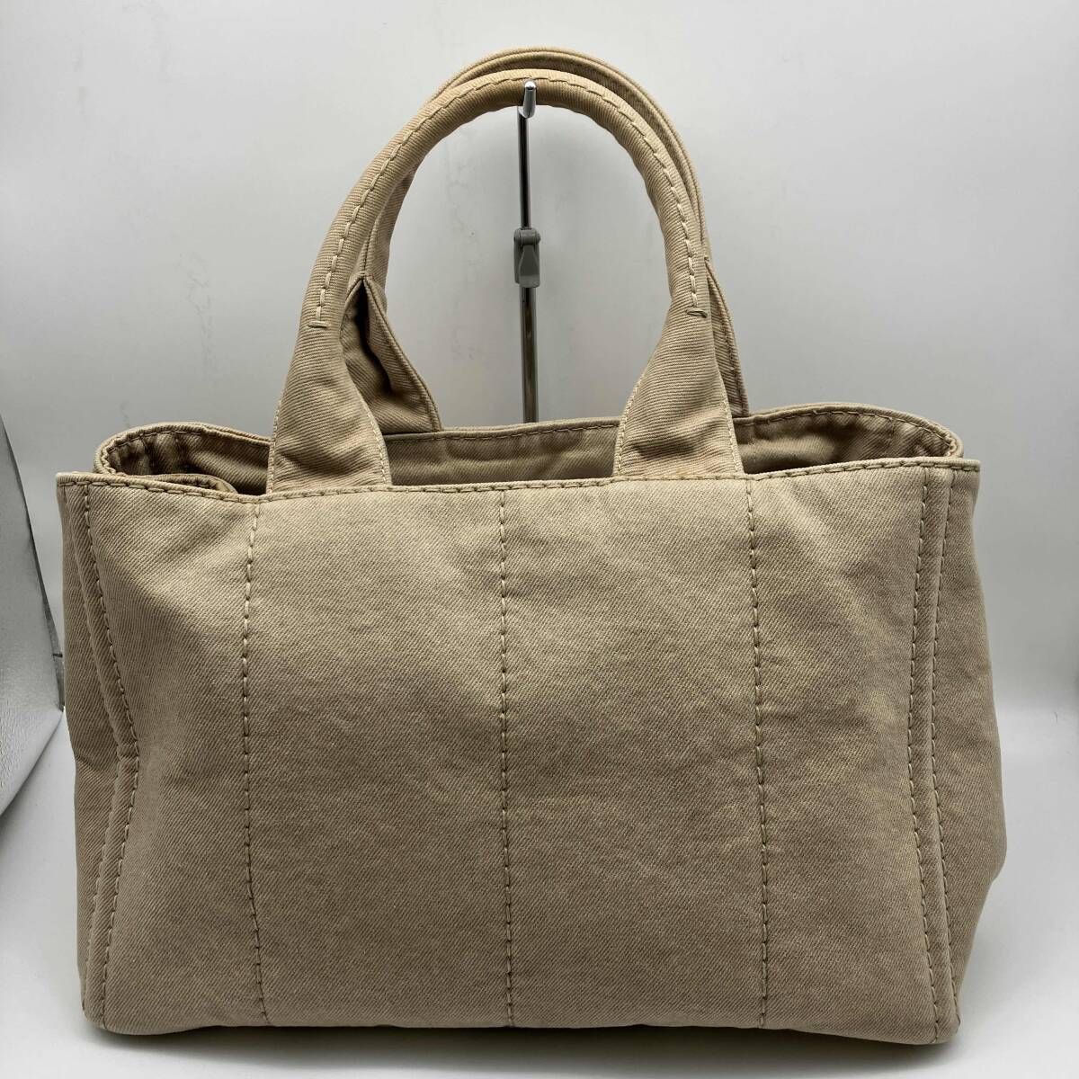 PRADA カナパsベージュ PRADA プラダ カナパ トートバッグ 三角ロゴ ベージュ - メルカリ