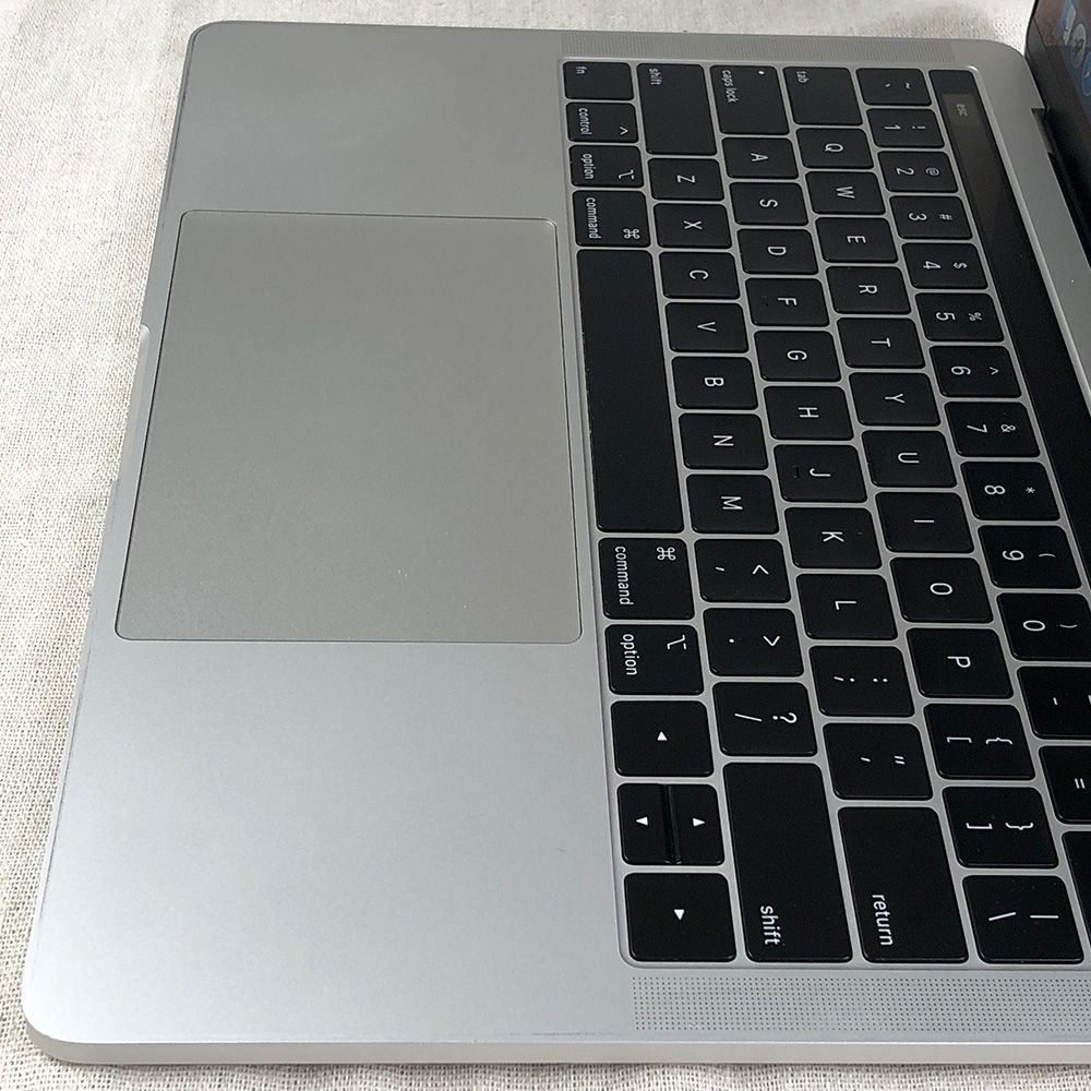 本体のみ】Apple MacBook Pro (13インチ 2019 Thunderbolt 3