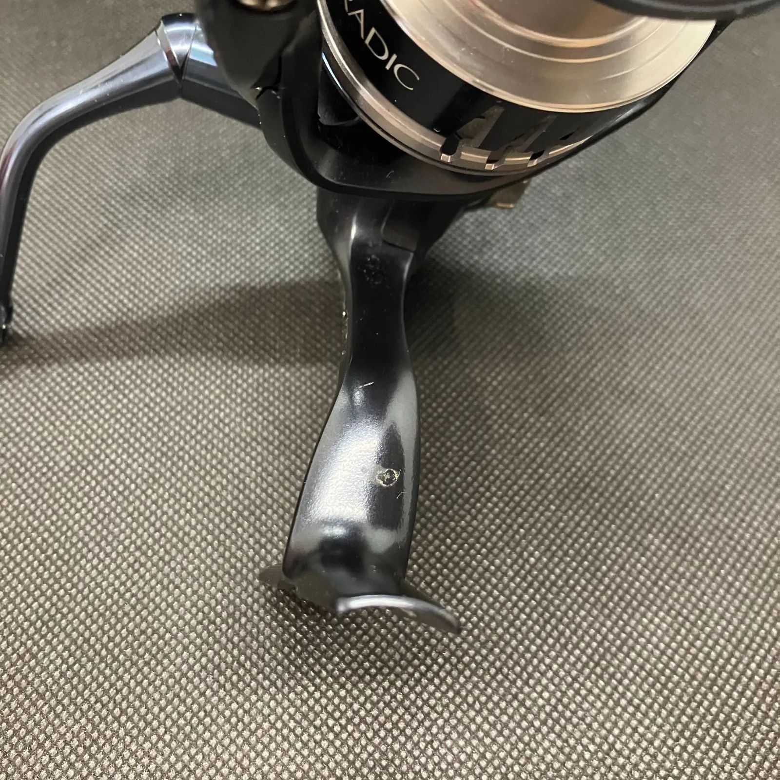 【併売】SHIMANO シマノ 20ストラディック SW4000HG スピニングリール【むつ73-0306】