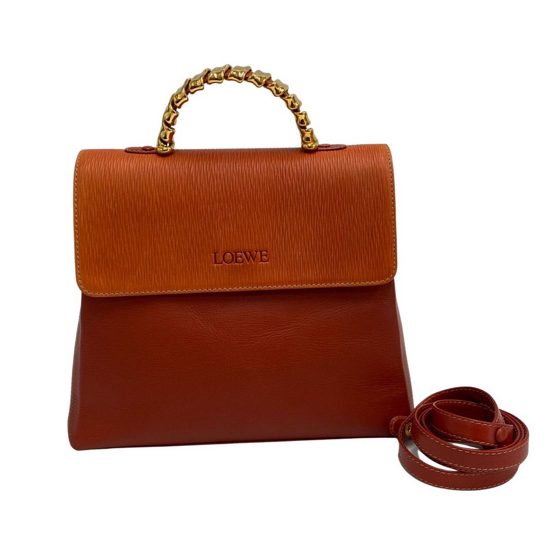 極美品》LOEWE ポシェット サコッシュ ロゴ ゴールド金具 ゴールド ...