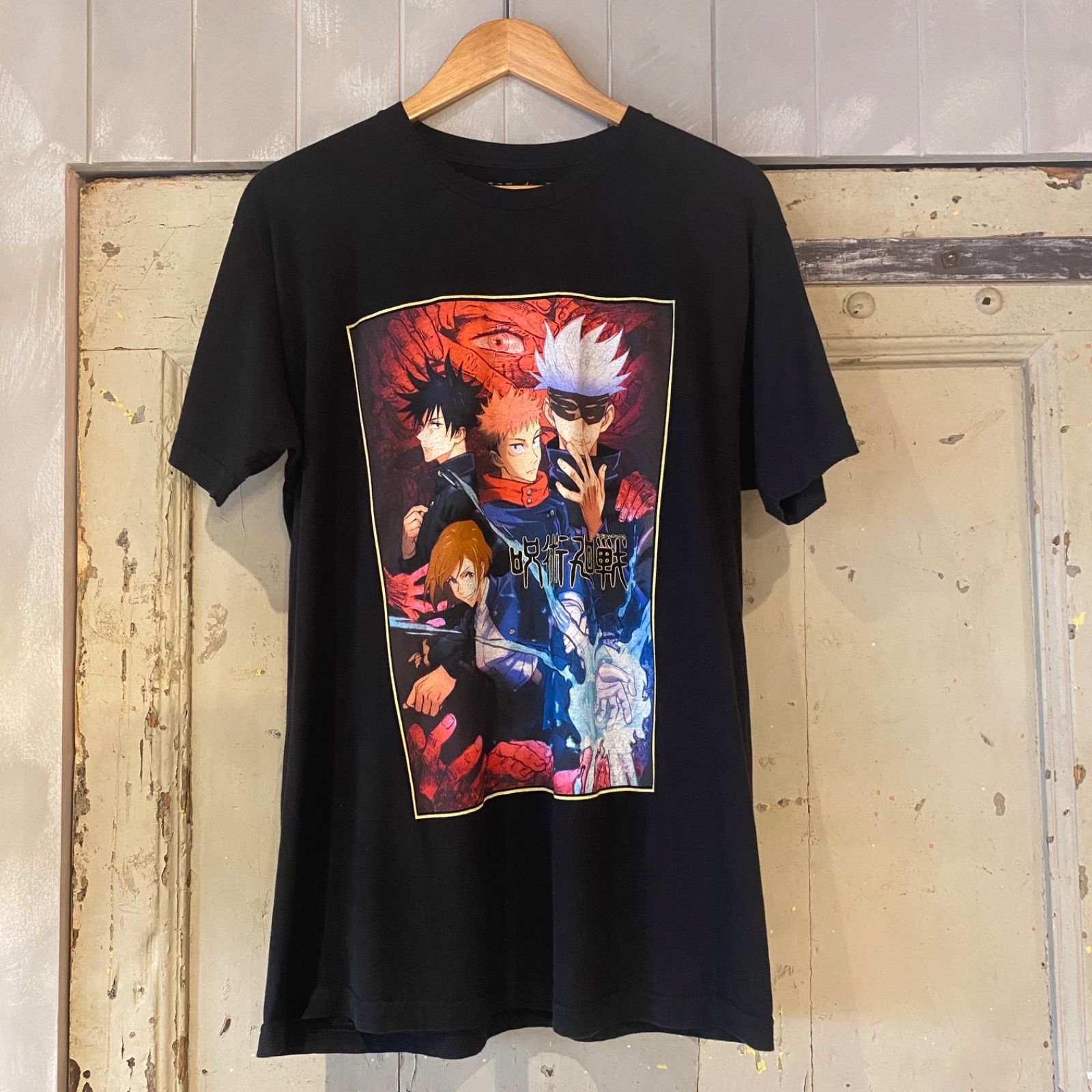 呪術廻戦　アニメTシャツ　古着　XL