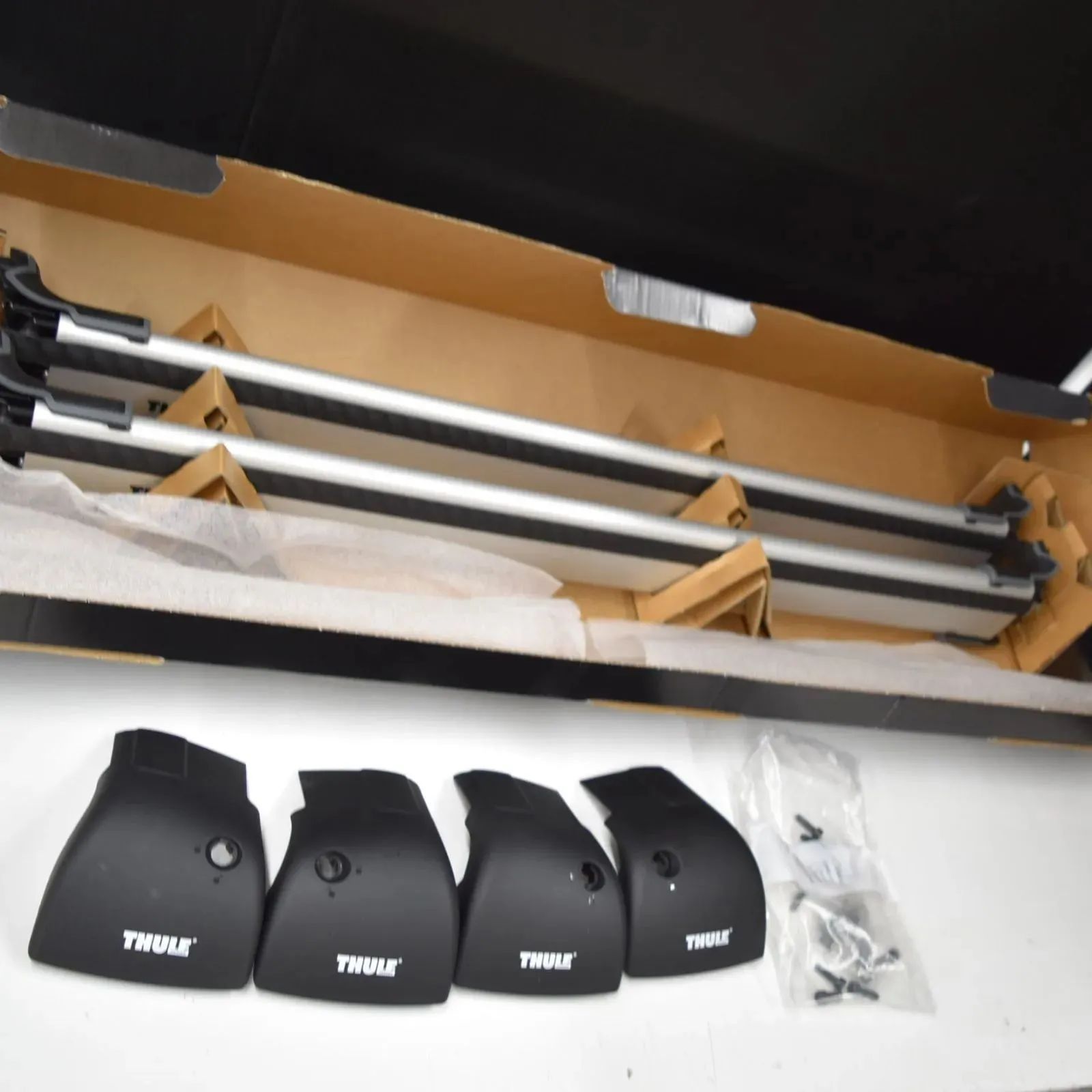 ♥ THULE スーリー ウイングバーエッジ M セット TH9592 シルバー ベース キャリア