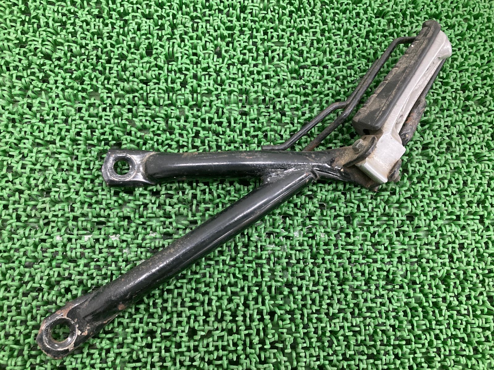 SR400 タンデムステップ 左 ヤマハ 純正 中古 バイク 部品 1JR