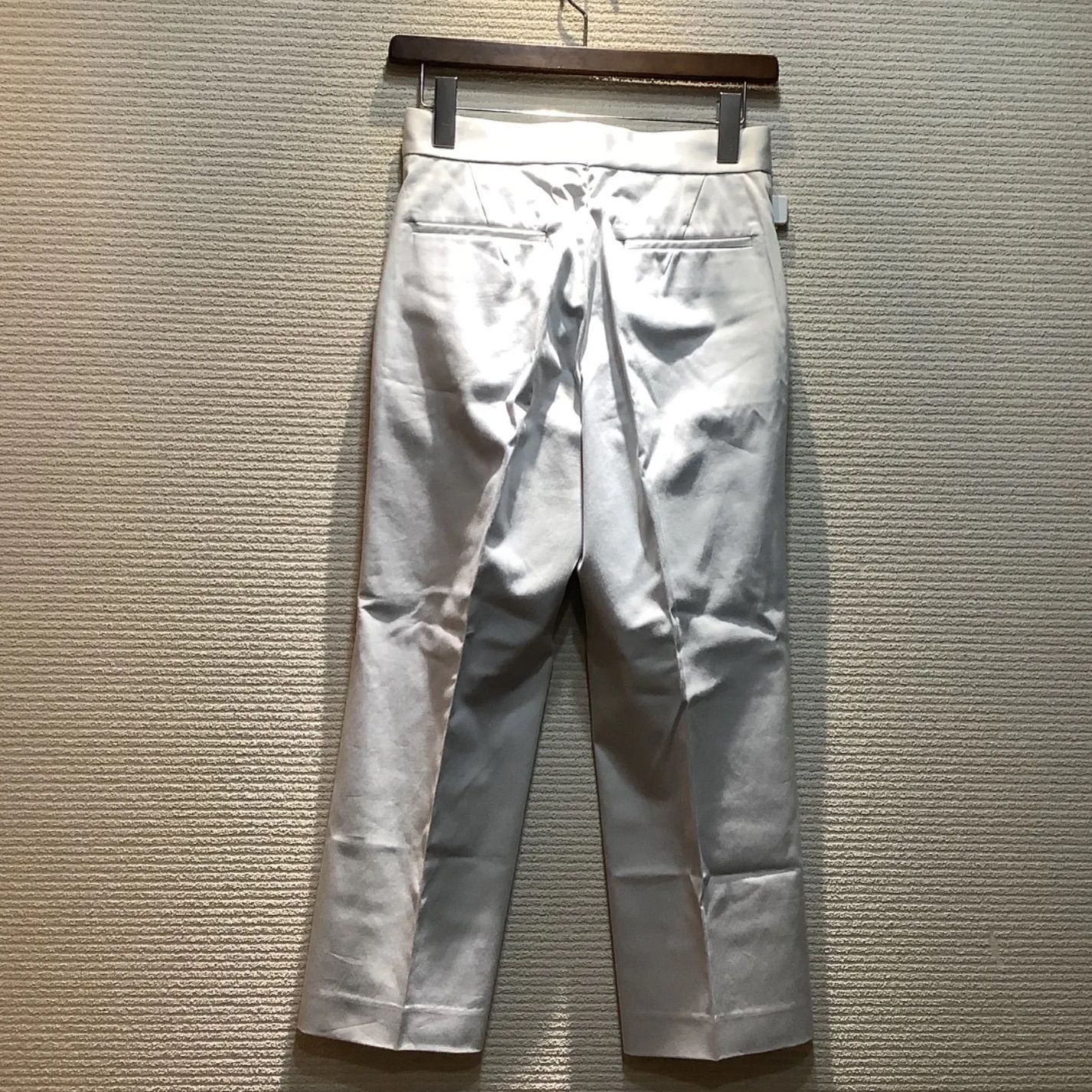 美品 Drawer ドゥロワー テーパードパンツ センタープレスパンツ ライトグレー SIZE34 ユナイテッドアローズ 6514-236-1191